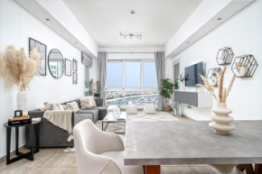 ALH Vacay - Newly Furnished 3 Bedroom in Marina Residences